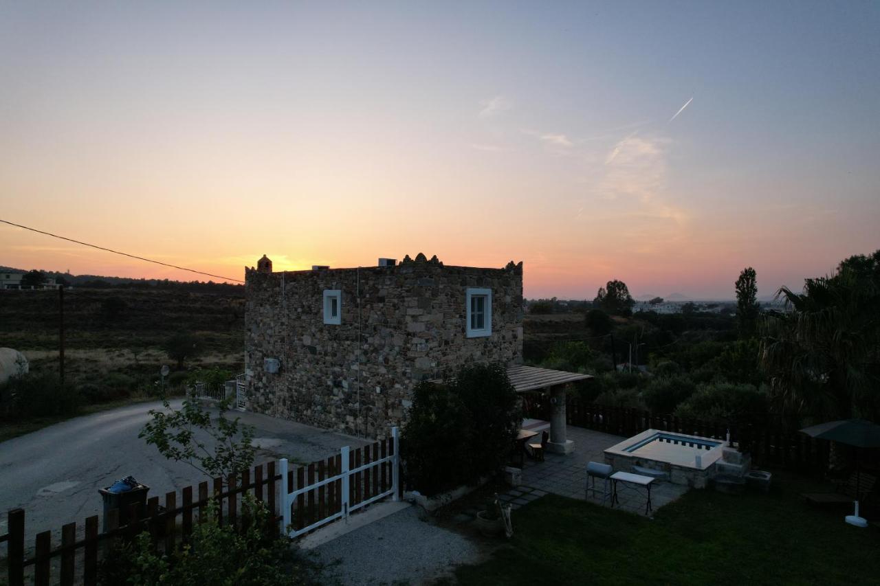 Traditional Kos Villa With Swimming Pool, Lawn Yard And Bbq Εξωτερικό φωτογραφία